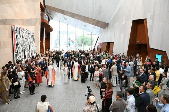 „Wir spielen in der Welt der zeitgenössischen Kunst zwar nicht die erste Geige, aber irgendwo schlagen wir auf das Triangel“